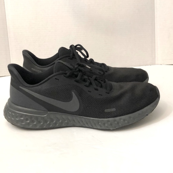 Nike Shoes Nike Mens Revolution 5 Running Shoes Black Size 25
